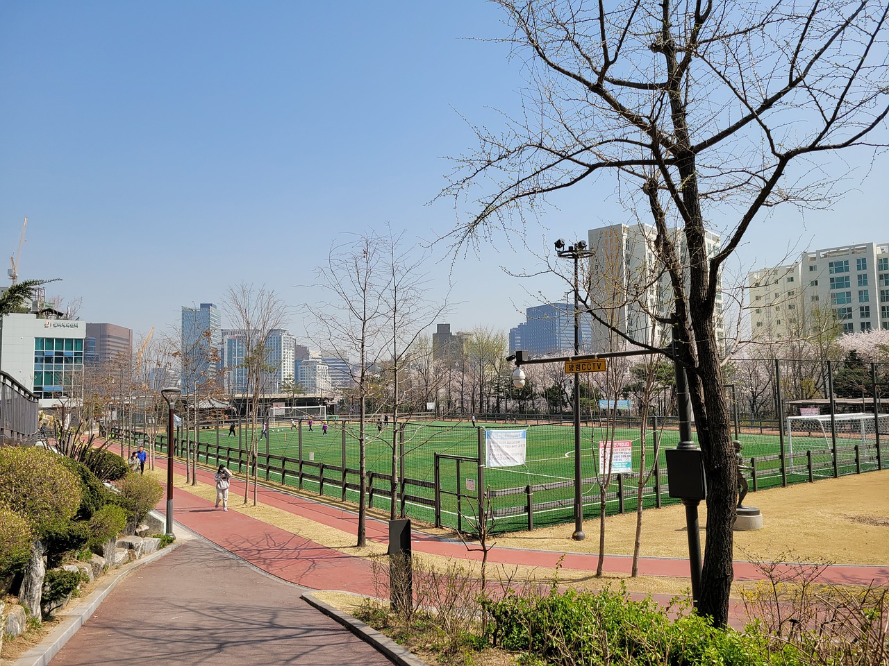 显示出俱乐 显示出俱乐